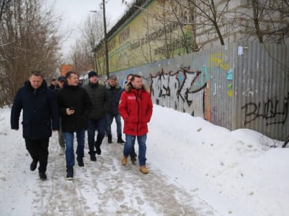 Владимир Волков проверил качество содержания дворов и дорог в Люберцах