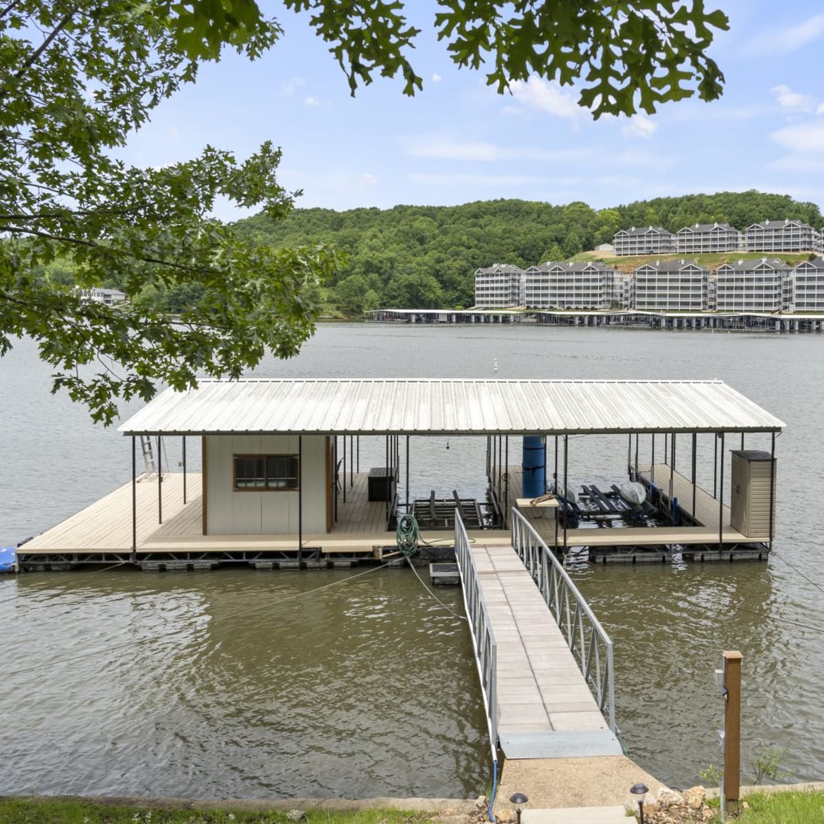 Crappie Dock at Lake of the Ozarks