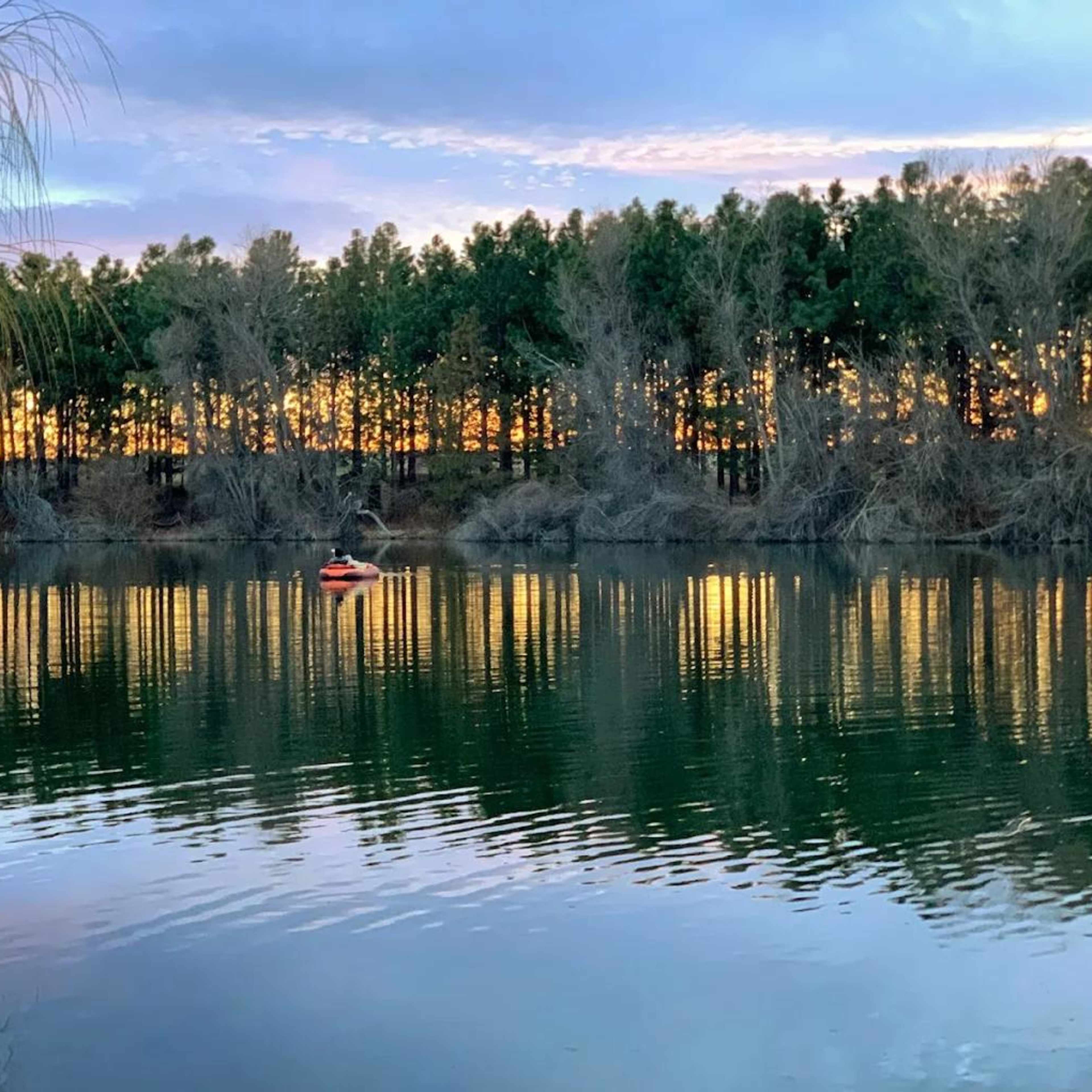 Upper Twin Lake - 7 acres