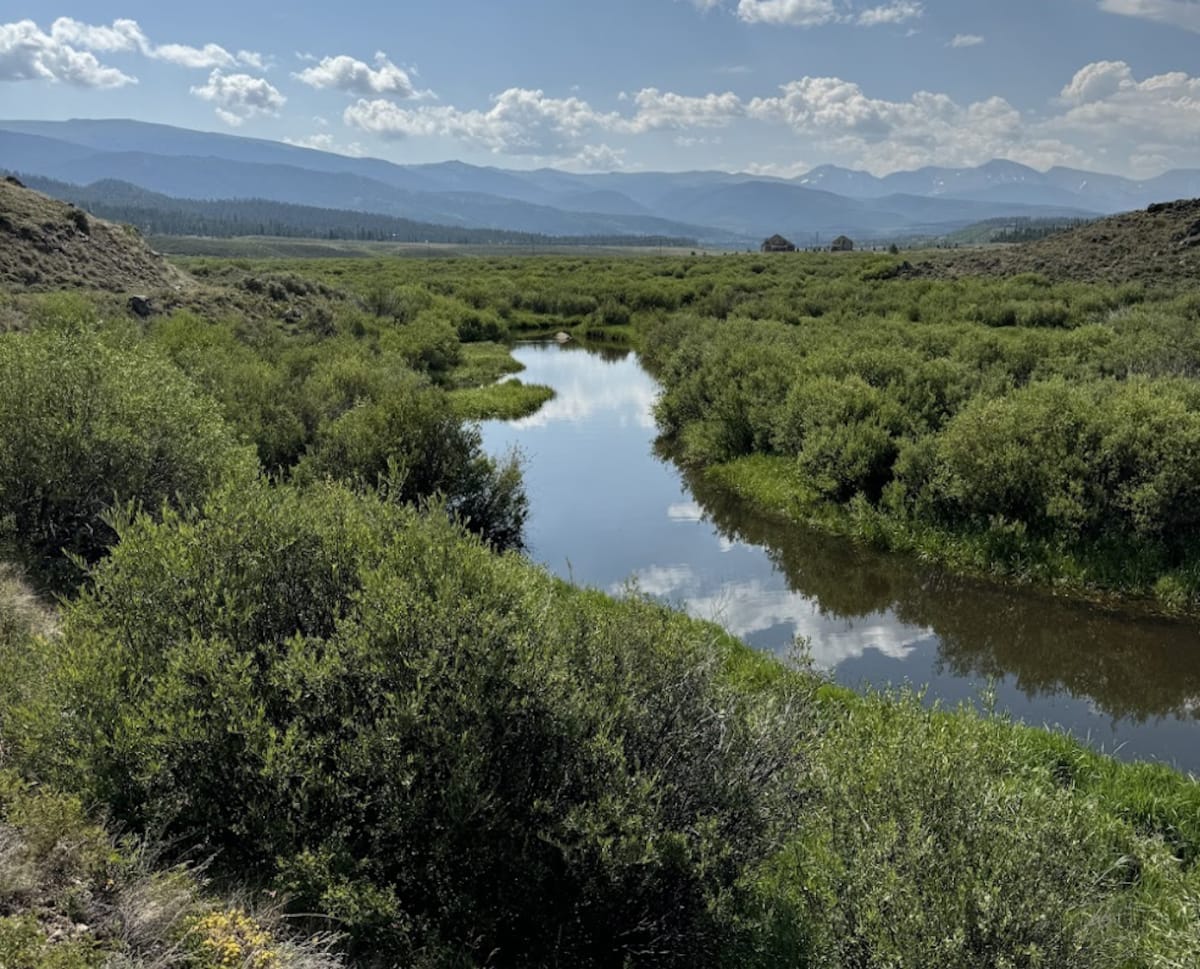 property_data/QYszIPrlZpjVujAkfWhN/pictures/[RW] Rustic Ranch Creek_1.jpg