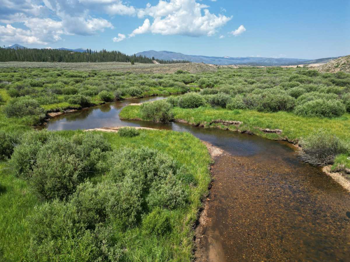 property_data/QYszIPrlZpjVujAkfWhN/pictures/[RW] Rustic Ranch Creek_10.jpg