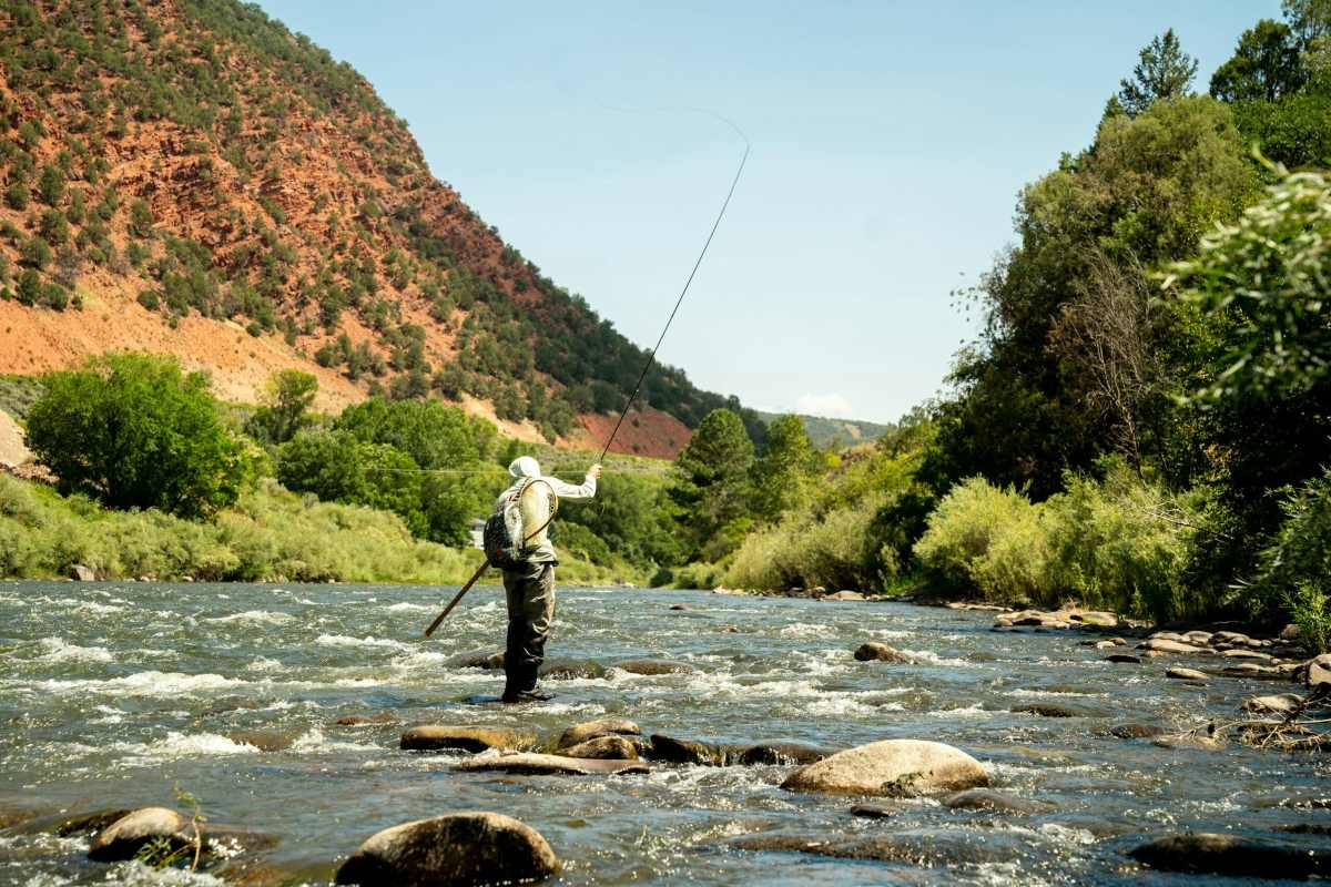 property_data/ks8KaxbndVLmRl523PYH/pictures/[RW] Roaring Fork Scenic Ranch_0.jpg