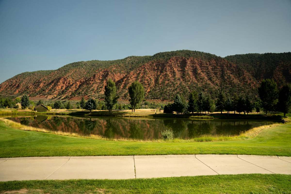 property_data/ks8KaxbndVLmRl523PYH/pictures/[RW] Roaring Fork Scenic Ranch_12.jpg