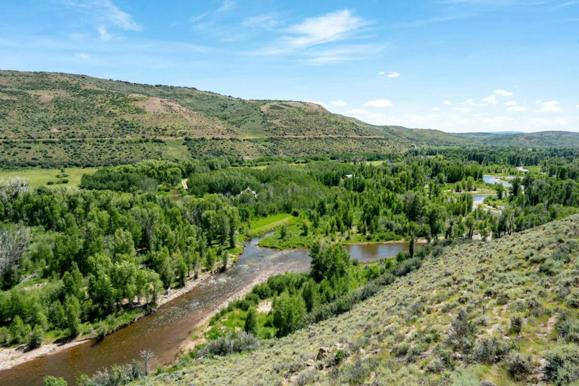 property_data/A2qRLrioHKqhPFl2NK9B/pictures/[RW] Bear River Scenic Getaway_10.jpg