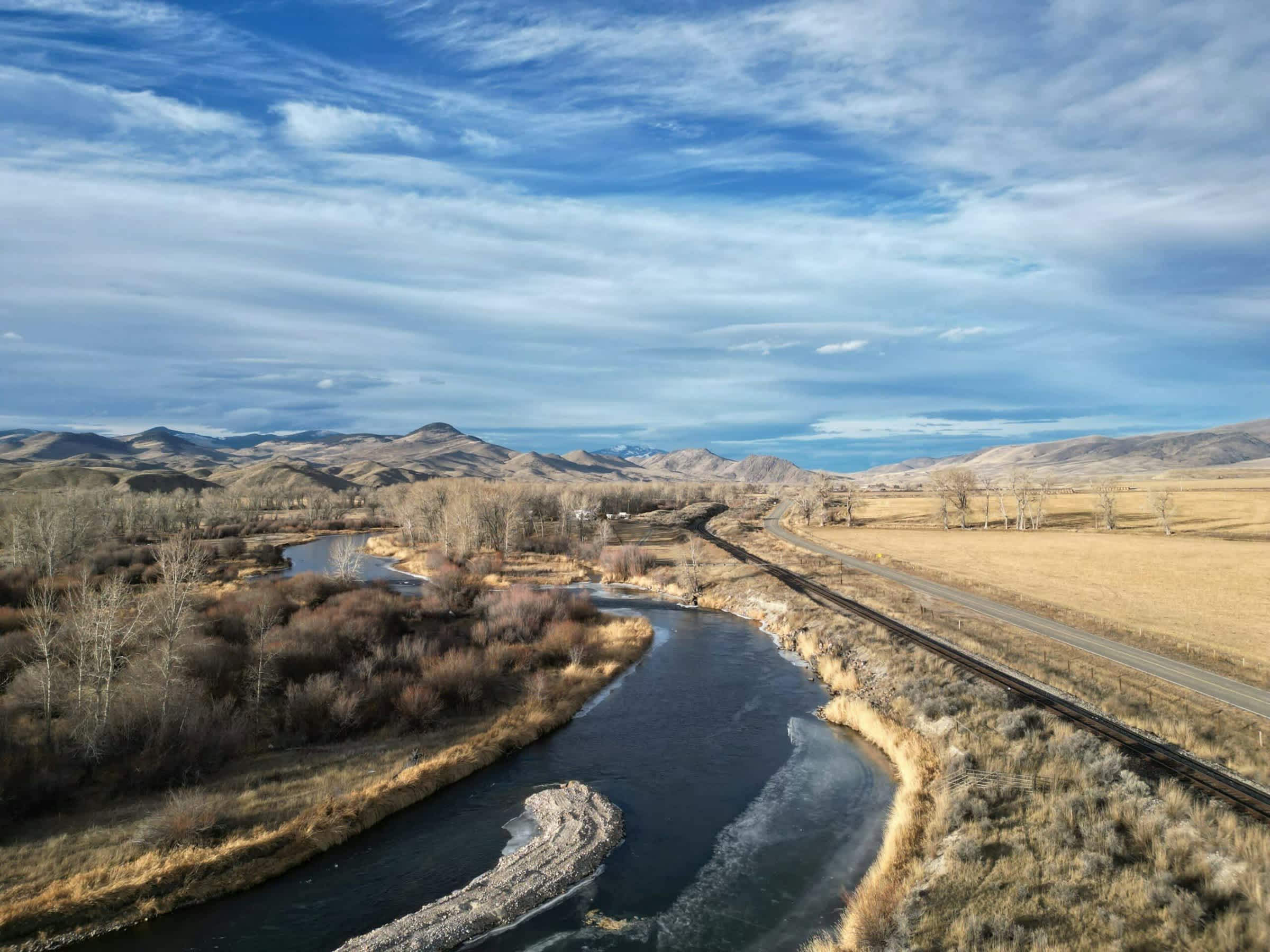 property_data/euZtf7t3nf0DPy5g2YCr/pictures/[RW] Long Meadow on the Big Hole River_1.jpg