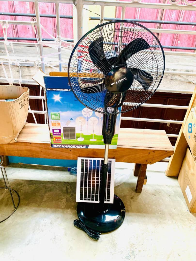 Solar fan