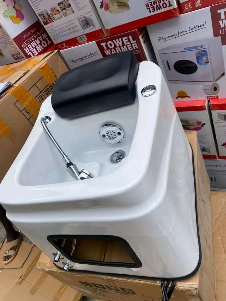 Industrial foot spa