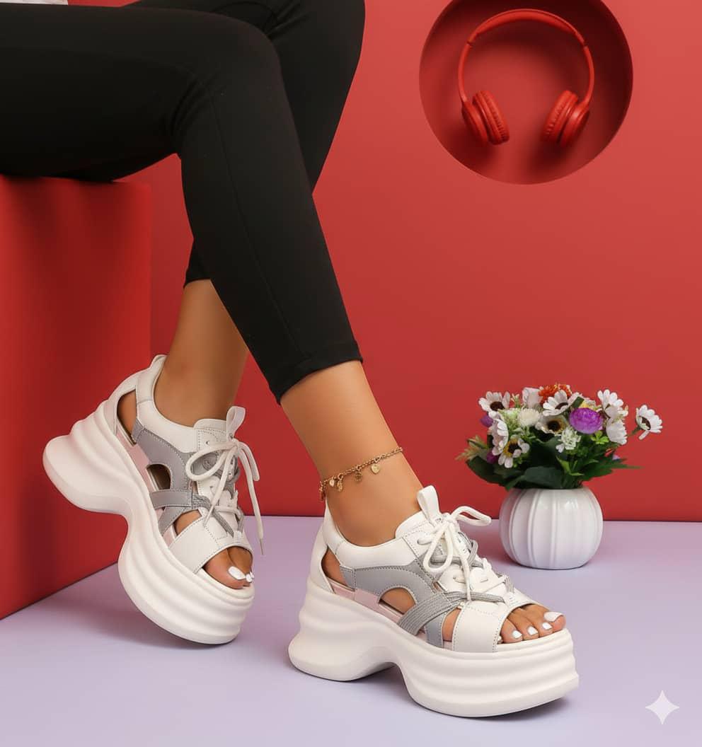 Amazing 😍 foot wear