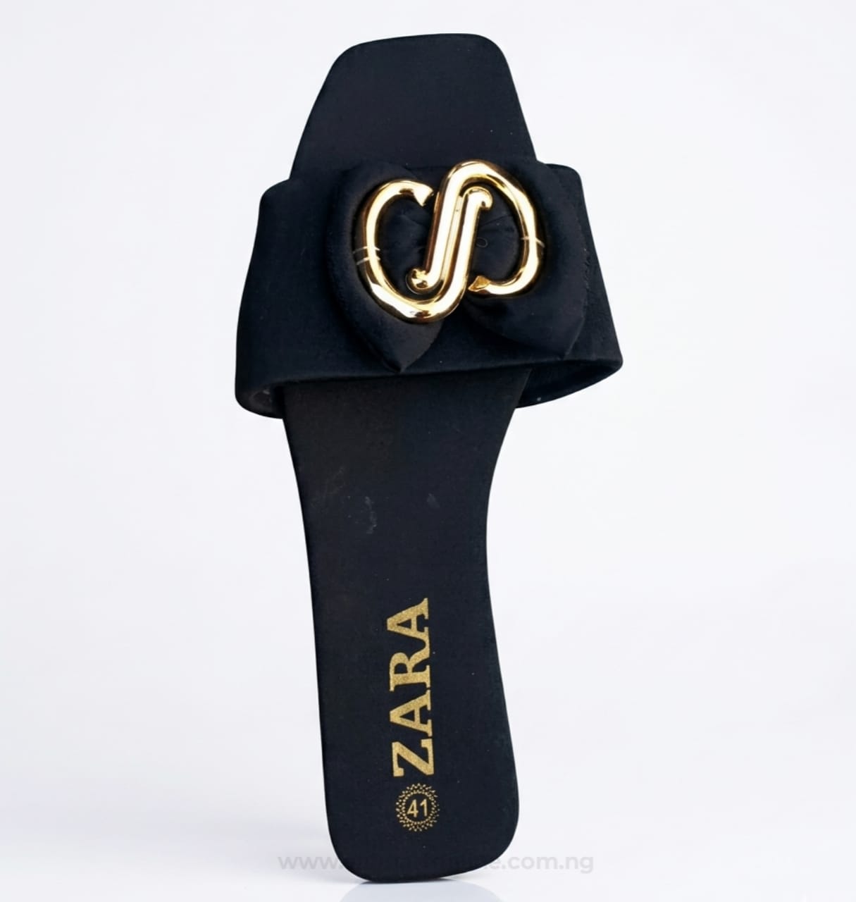 Feminine foot wears