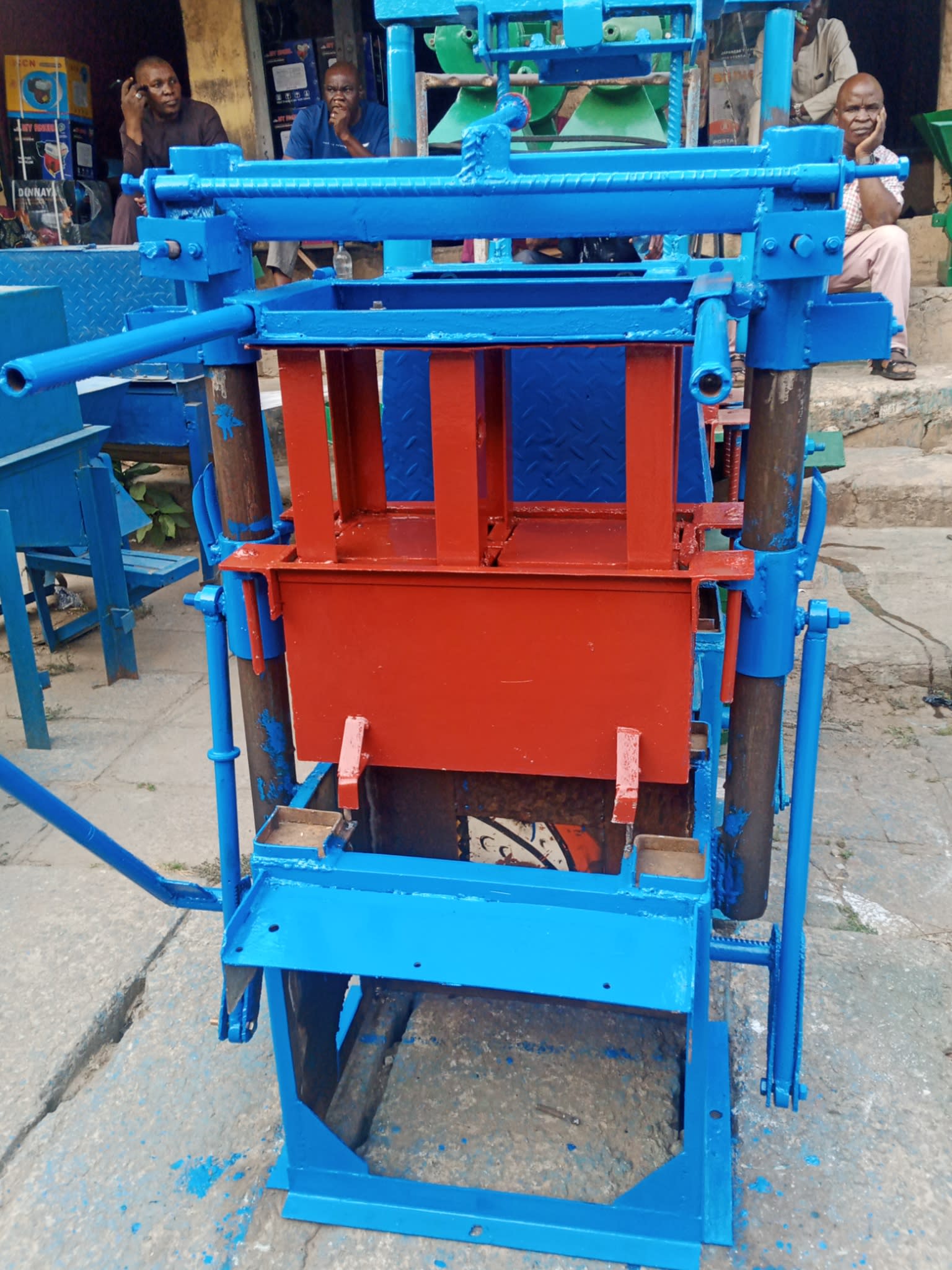 Block Moulding Machine with 3hp Vibrator Motor