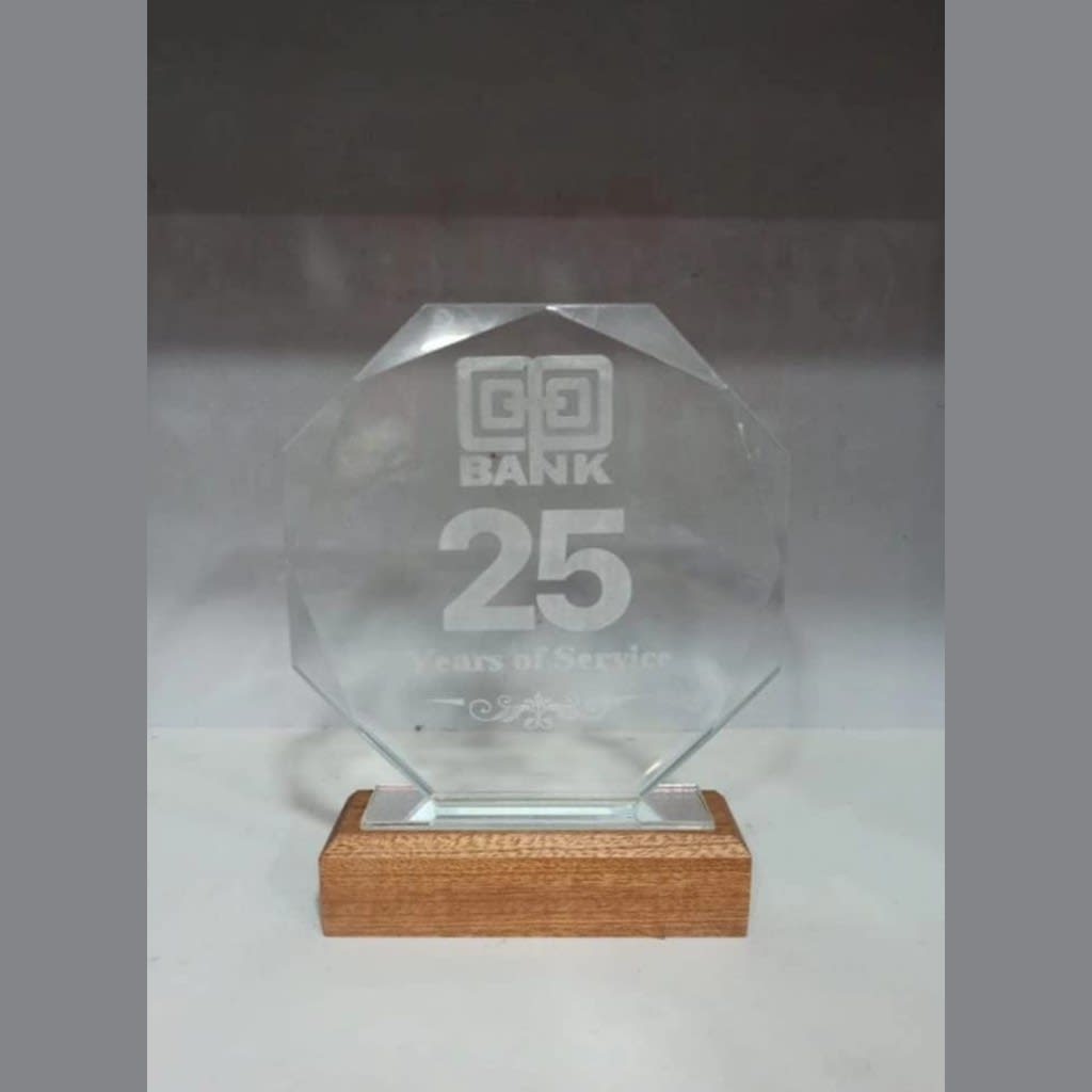 Octagon Glass Awards Standard