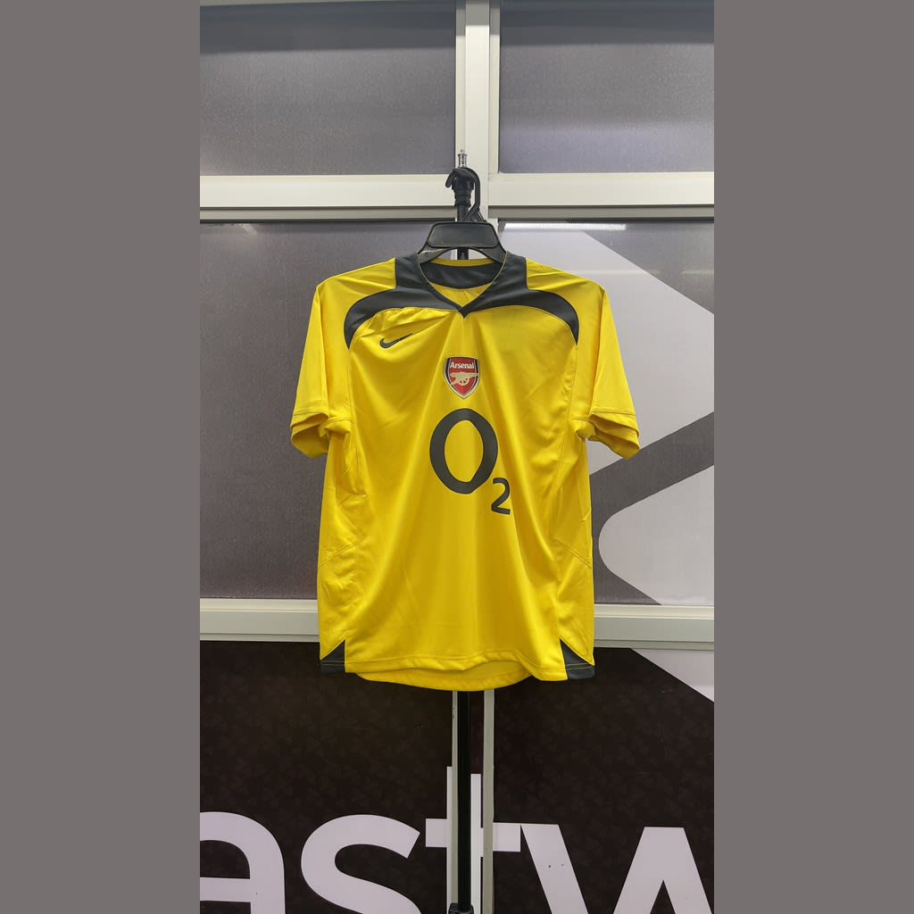 Arsenal O2 Yellow