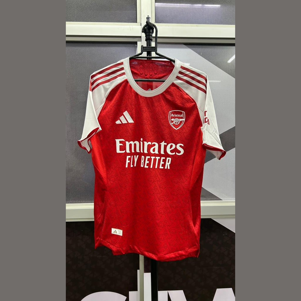 Arsenal Home 25 - 26