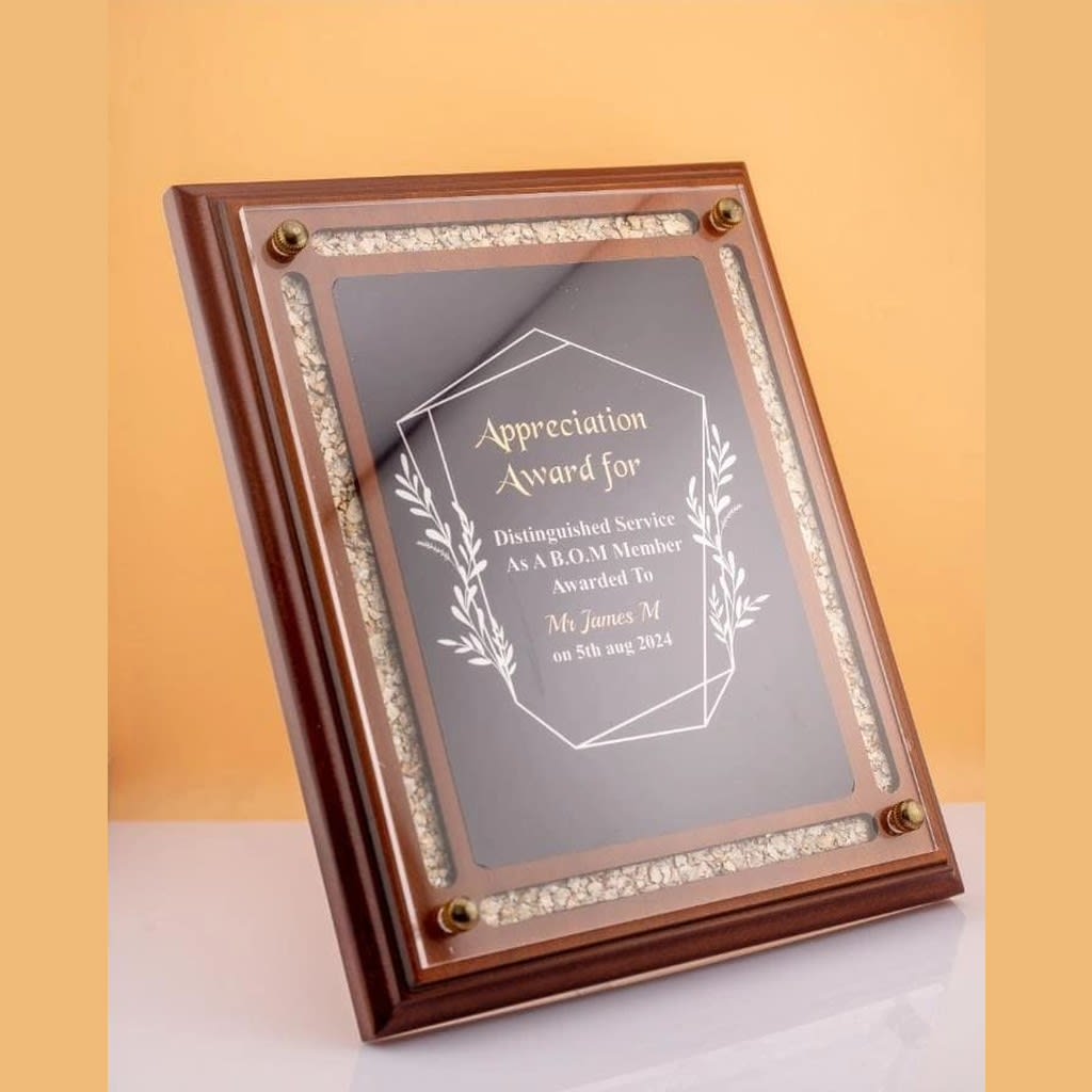 A3 Coffee Wood Award - view 1