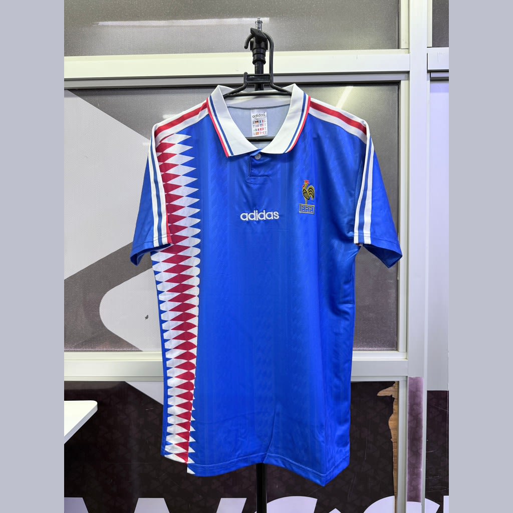France Blue Button White Collar 1994 - view 1