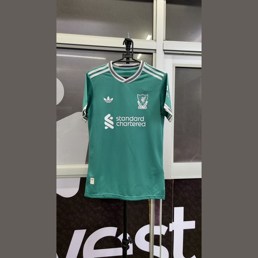 Liverpool green third 25 - 26 player kit - view 1