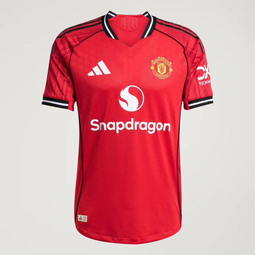 Manchester united Home 25 - 26 - view 1