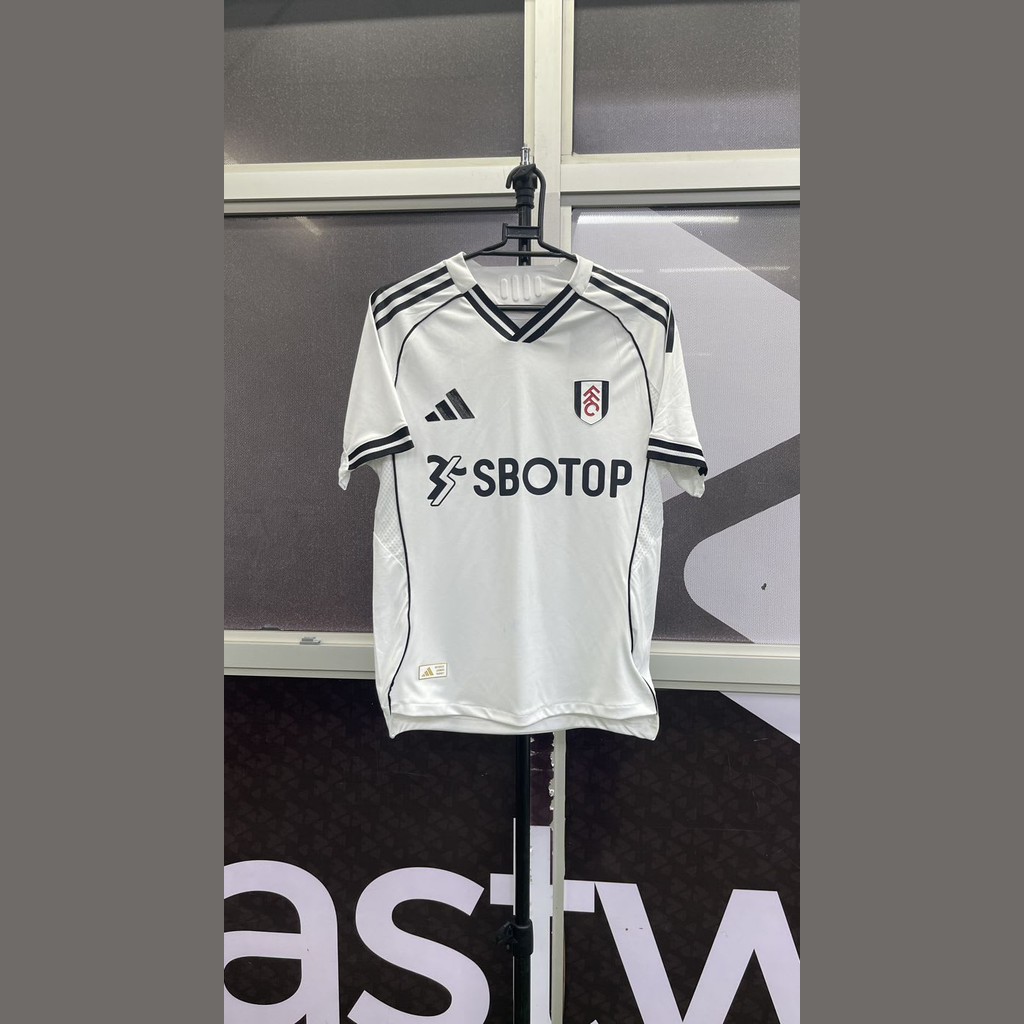 Fulham White 25 - 26