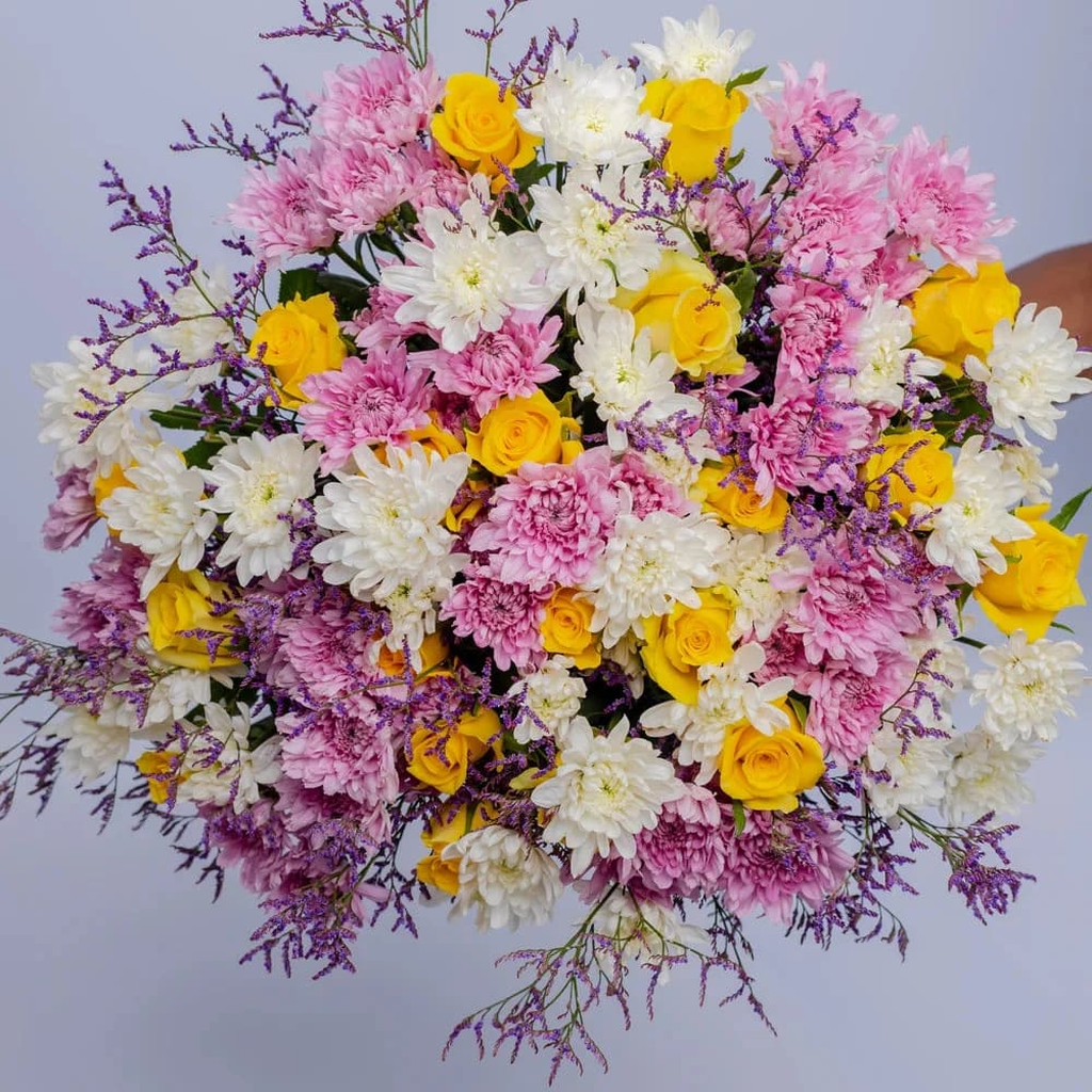Golden Embrace Yellow Roses Mums & Limonium
