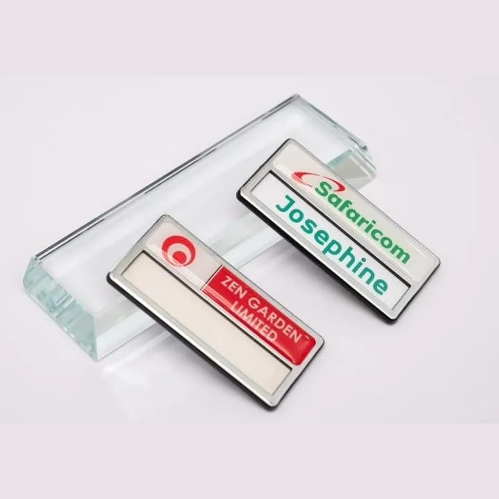 Silver Bold Replaceable Nametags