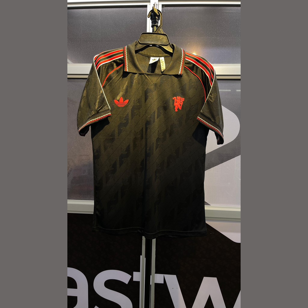 Man U Black Adidas