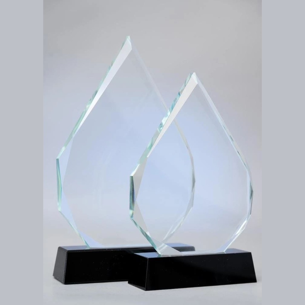 New sharp pointed glass awards