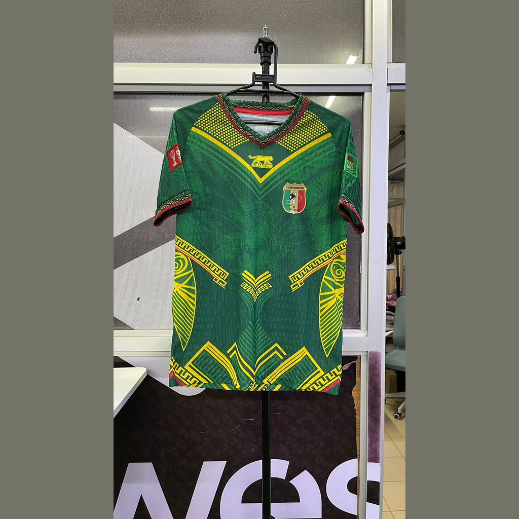 Mali green 25 - 26 player kit
