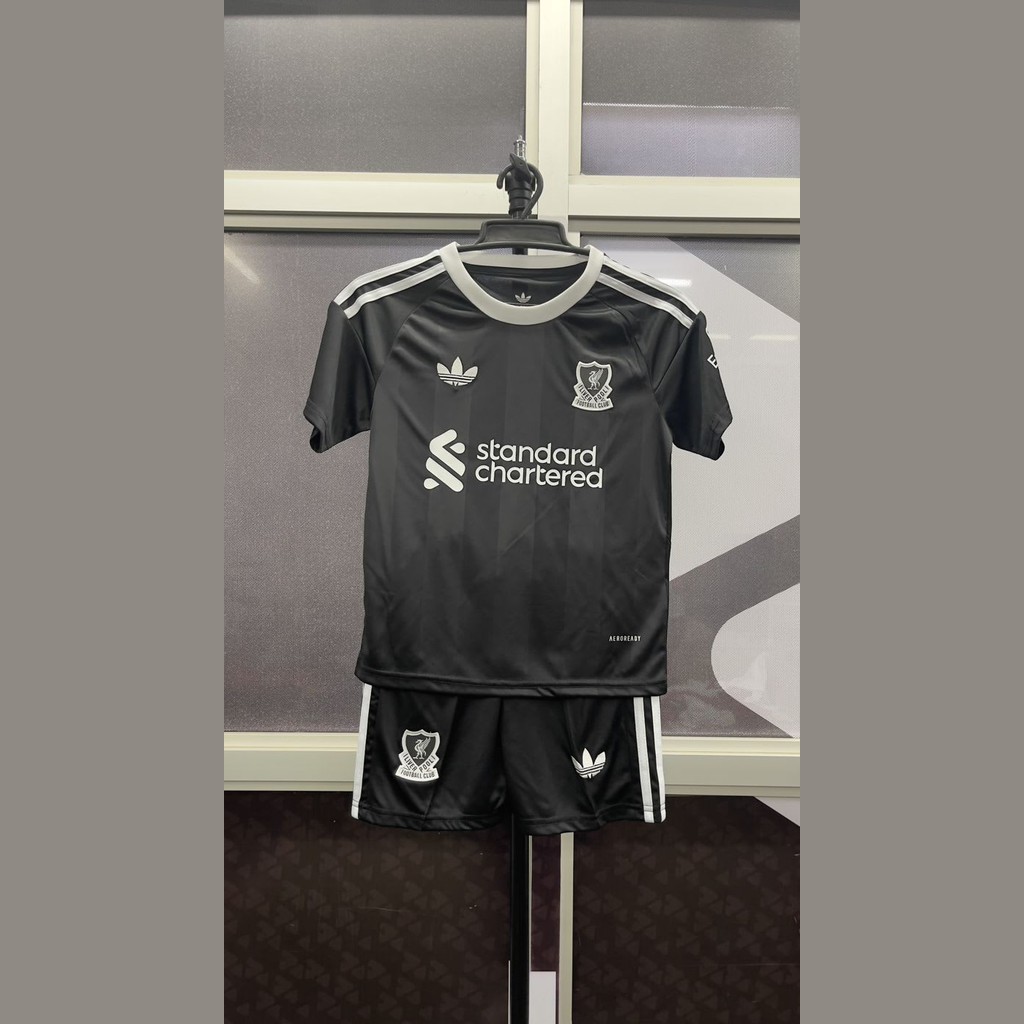 Liverpool Black 25 - 26 Kids