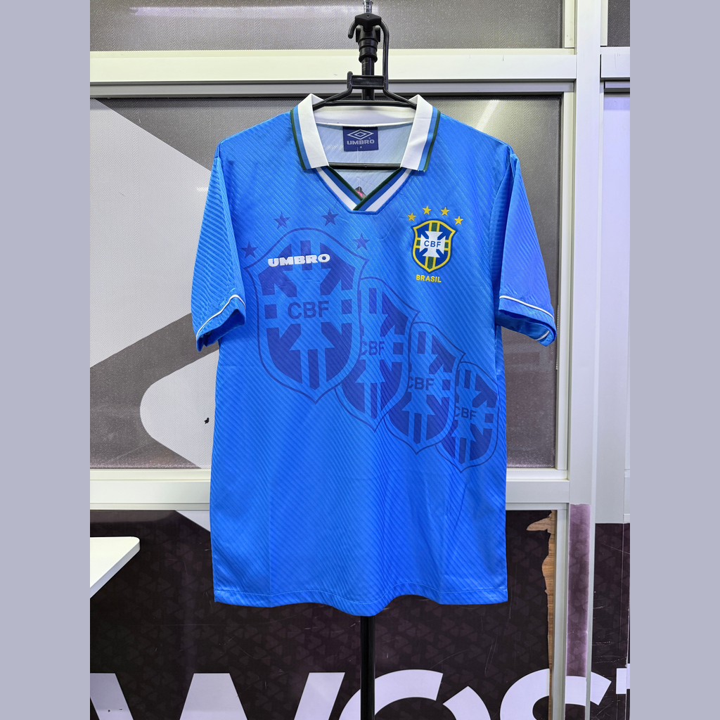 Brazil Blue White Collar