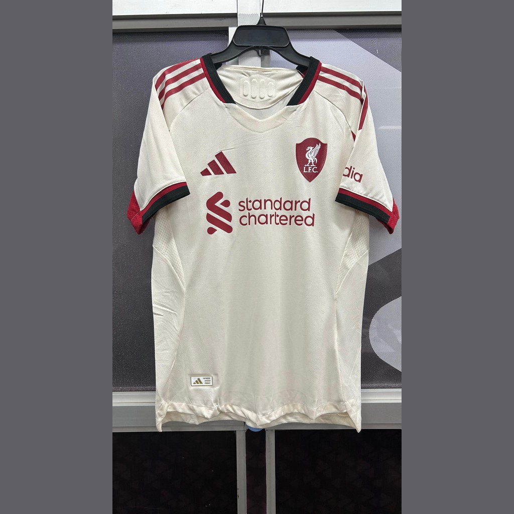 Liverpool Away 25 - 26 Cream