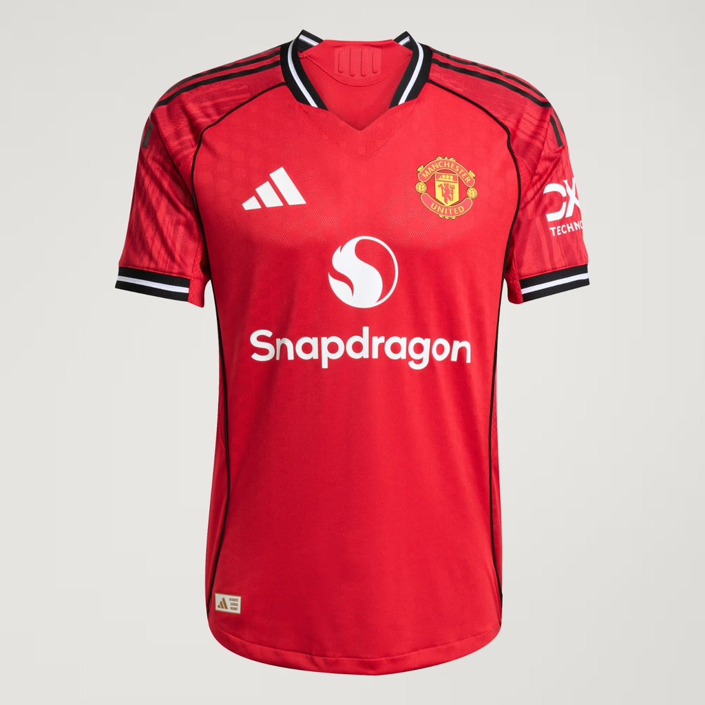 Manchester united Home 25 - 26