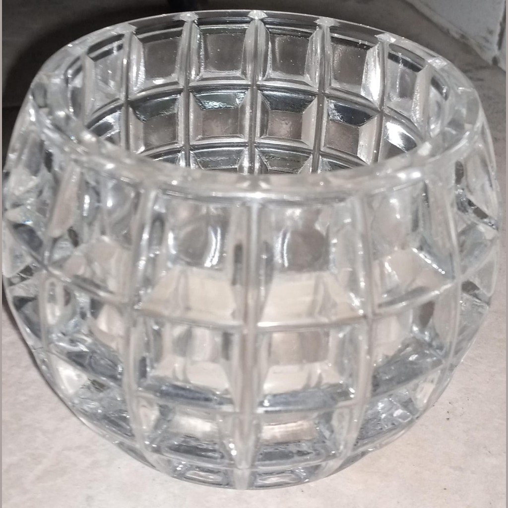 Glass Vase {square Pattern }