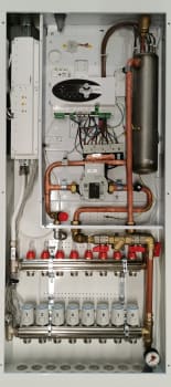 AB gulvvarmesentral i skap, 6 kW - 3x400V, 5 kurser gulvvarmefordeler