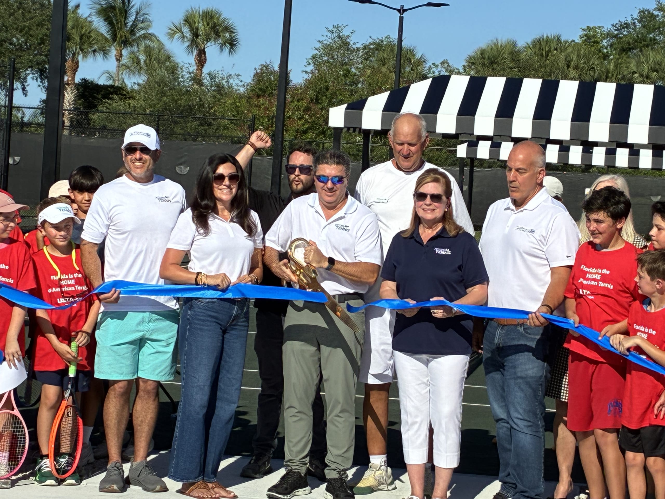 El Centro de Tenis de Wellington se amplía con seis nuevas canchas, gracias a una subvención FRDAP de $200,000.