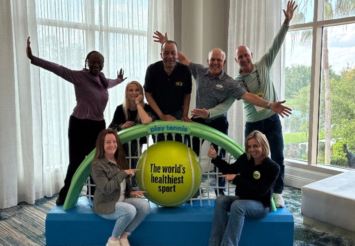 Five Volunteers Graduate USTA Florida Leadership Academy
