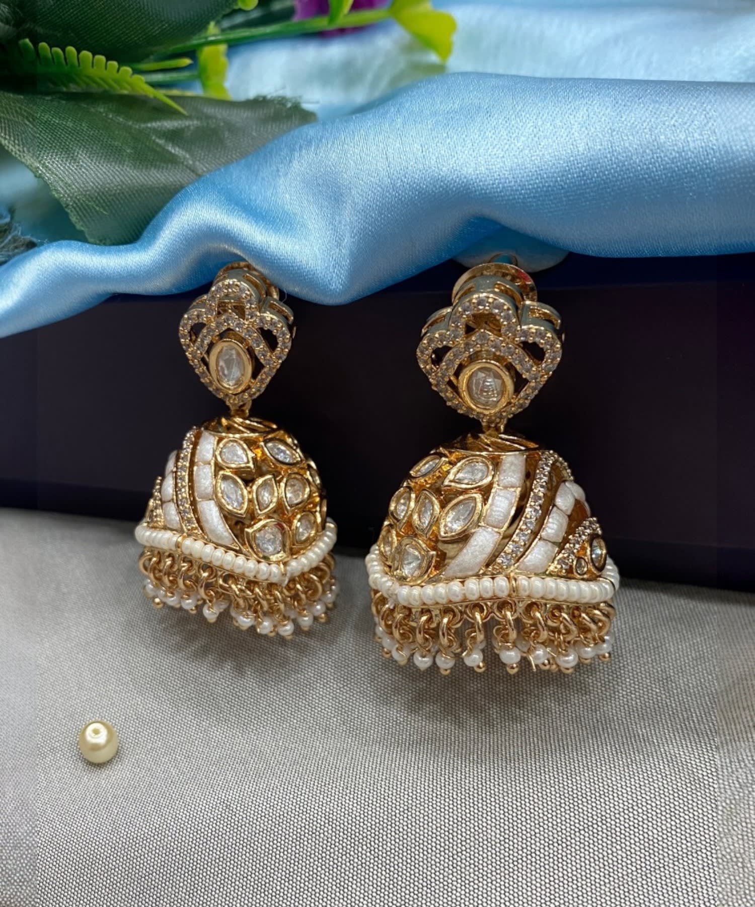 Navratri Kundan Chandbali Earrings thumbnail 4