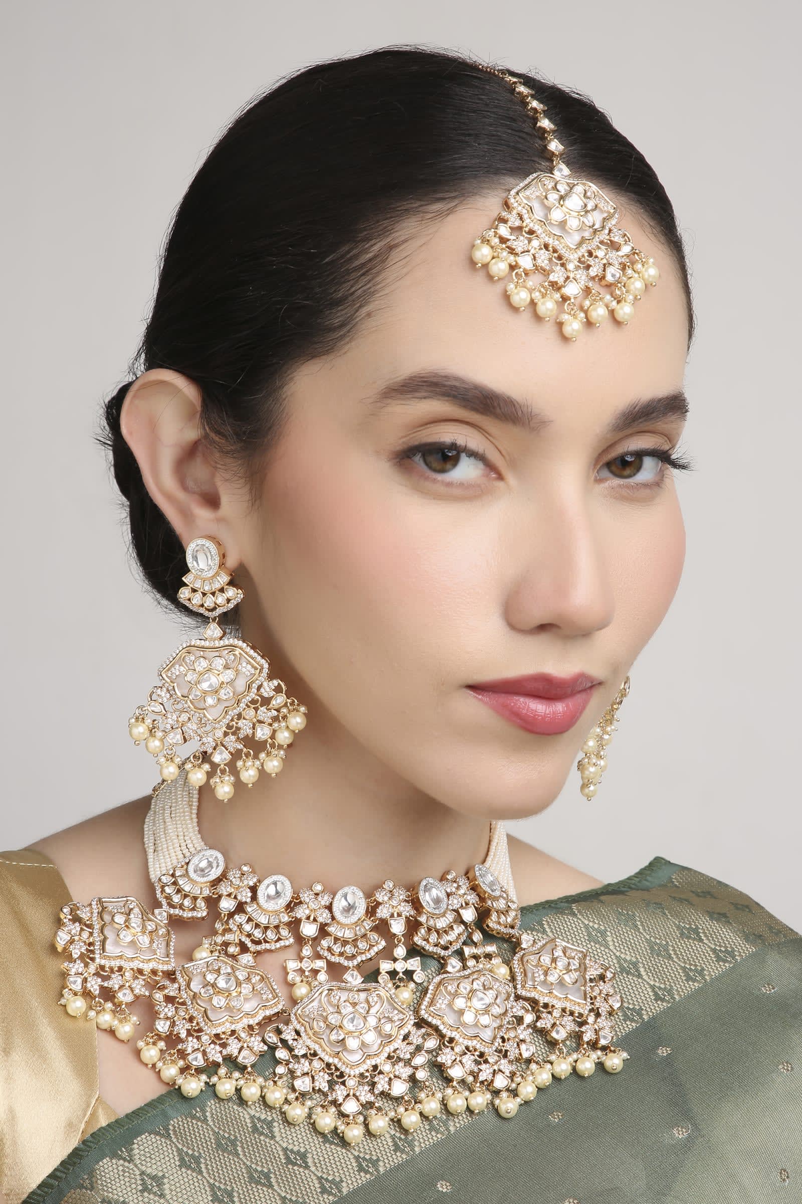 Vivaah Kundan Heavy Royal Set thumbnail 4
