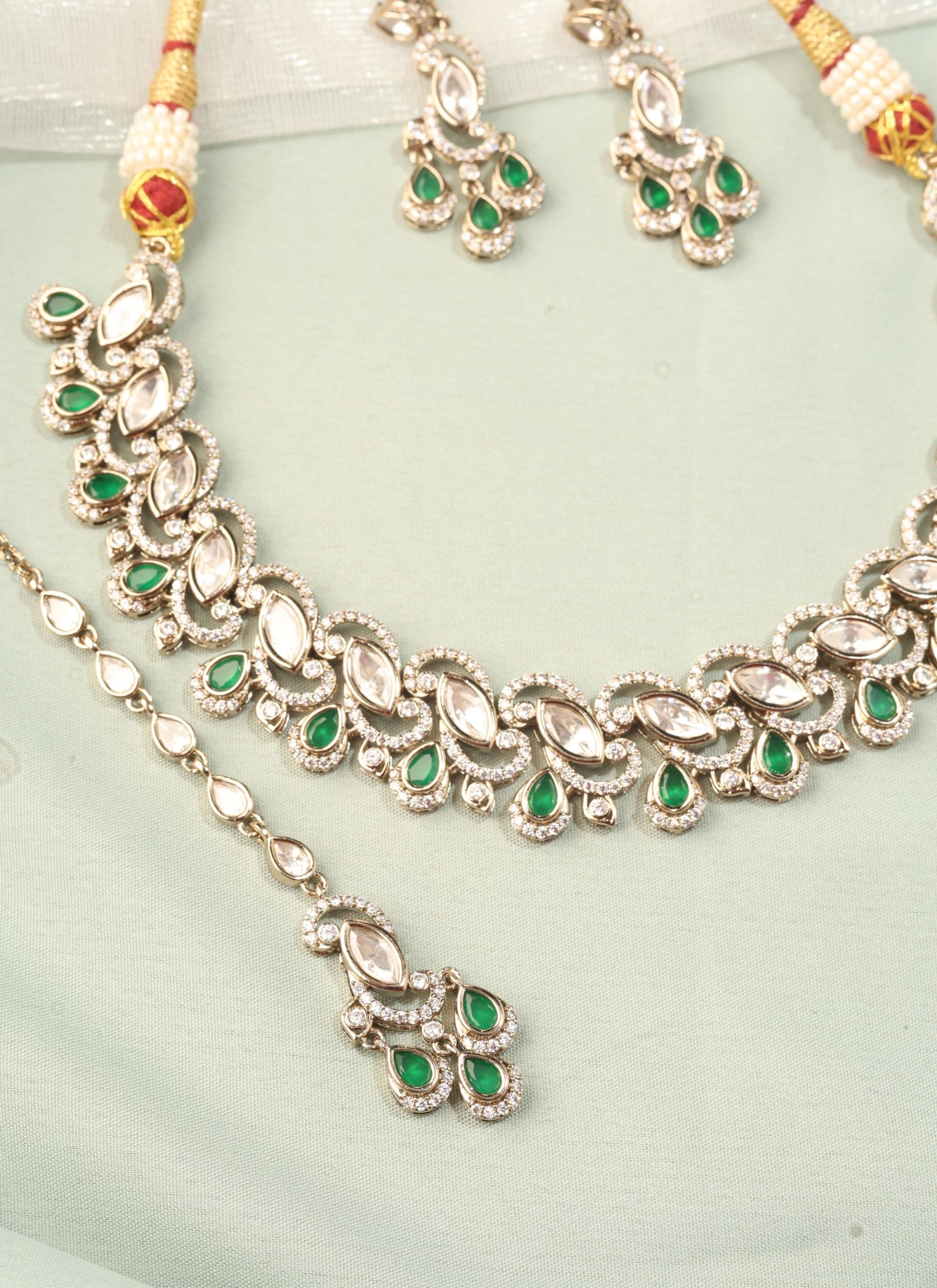 Shimmering Mehendi Plated Green Necklace Set thumbnail 5
