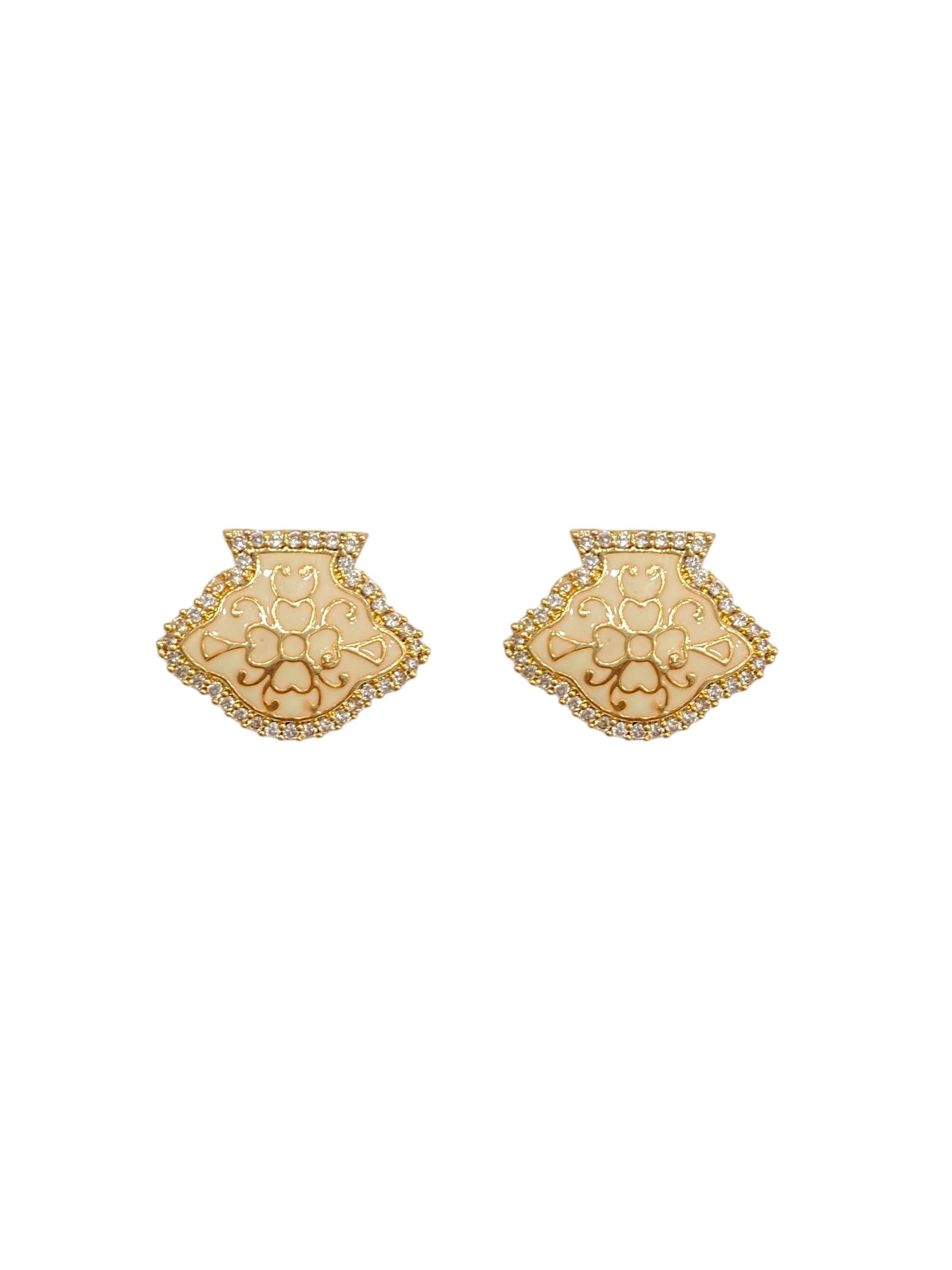 White Meenakari Pendant Set thumbnail 4