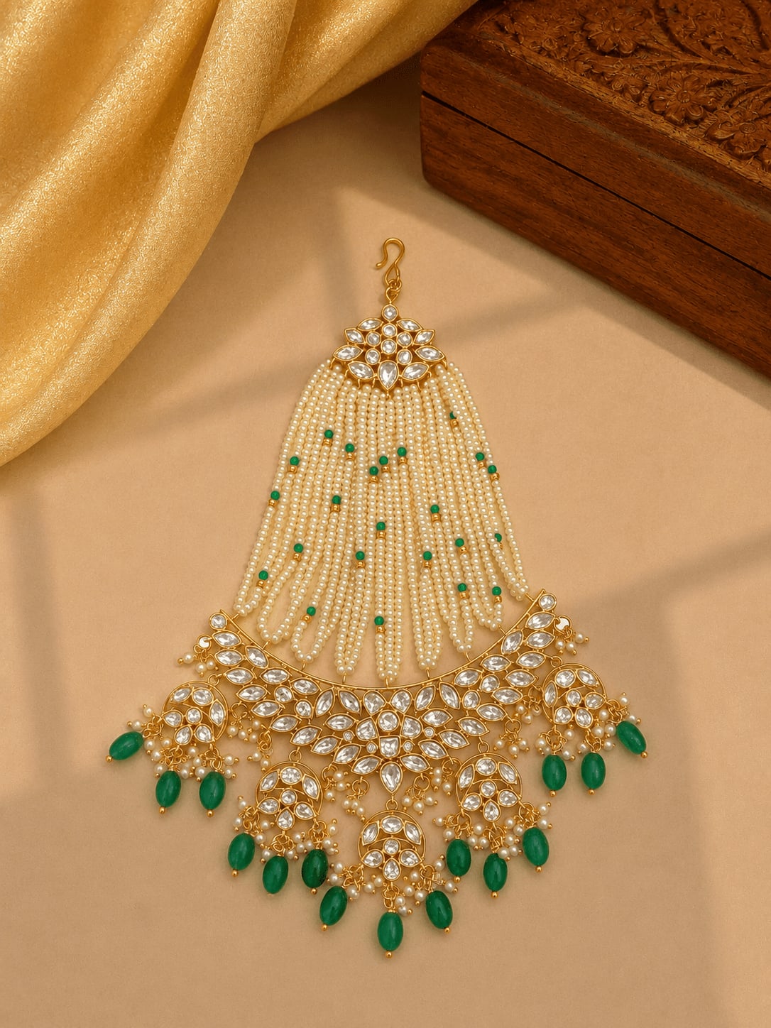 Sirini 22K Carat Polish Emerald Polki Passa — main view | Sirini Jewellery