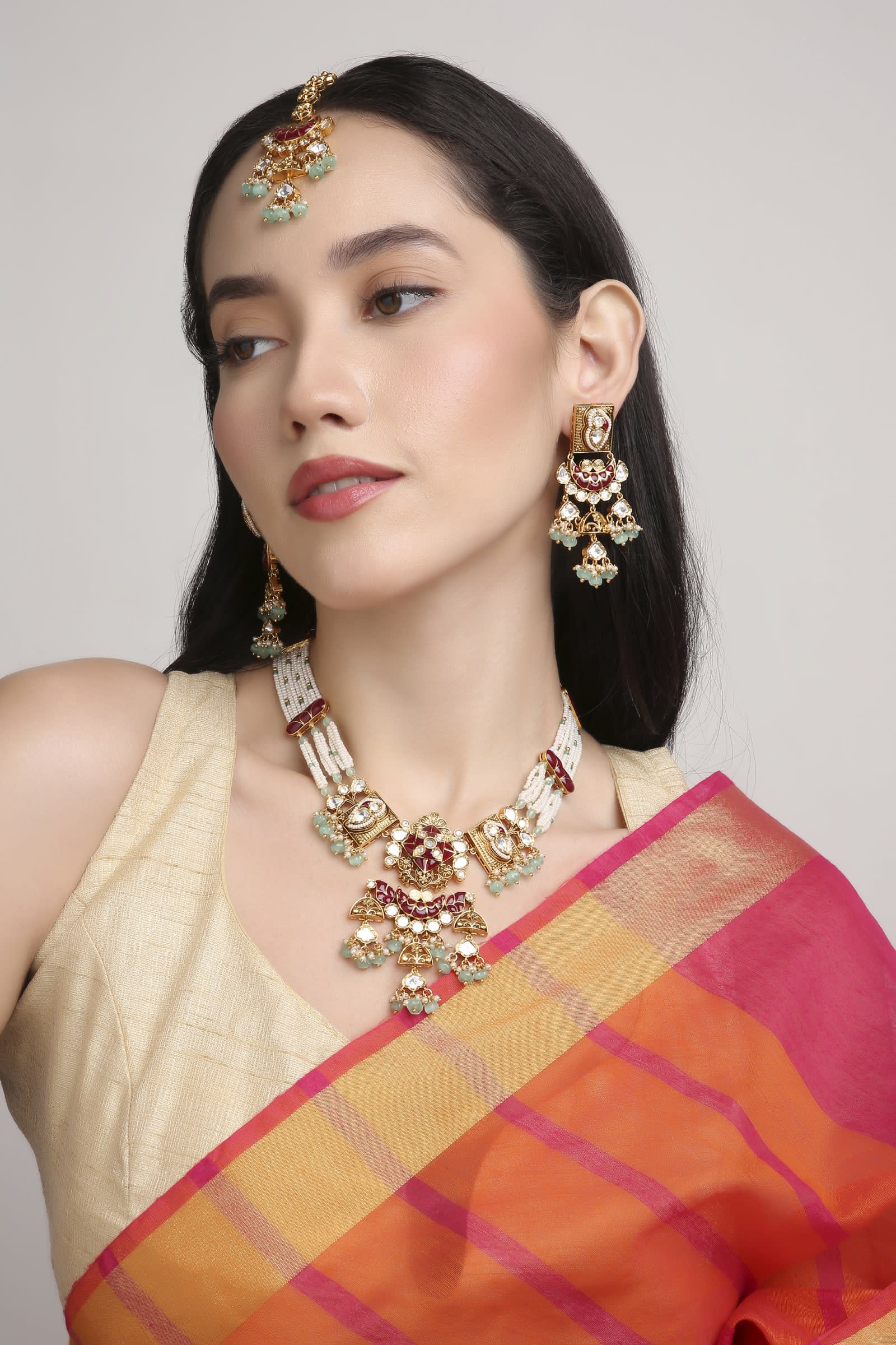 Dulhan Kundan Layered Set thumbnail 5