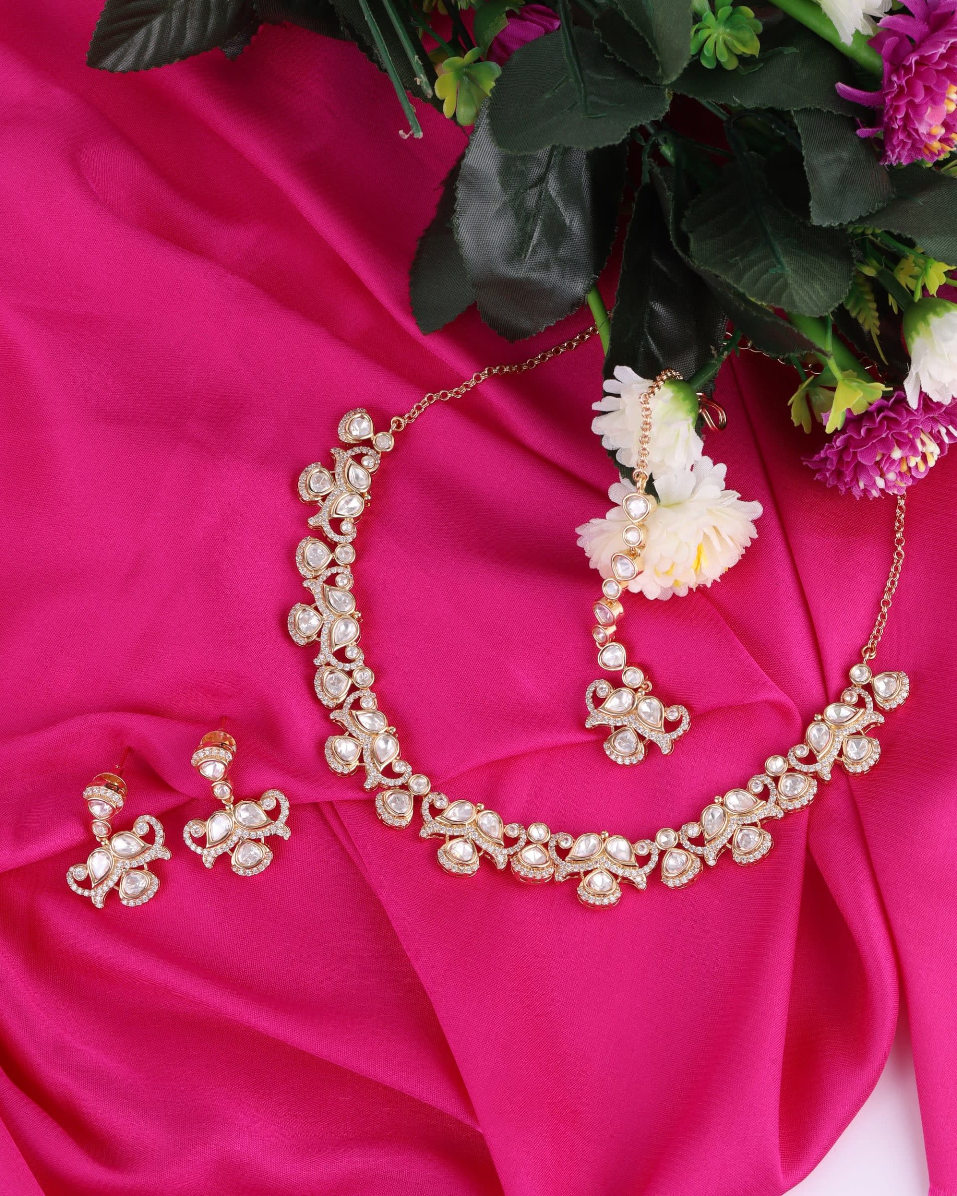 Puja Antique Kundan Necklace Set thumbnail 7