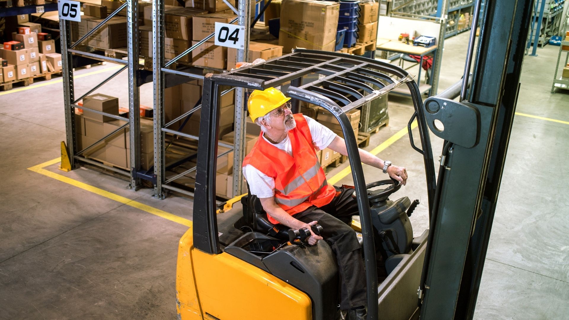 Forklift Licensing in Auckland – Course Fees, F Endorsement & Training Guide