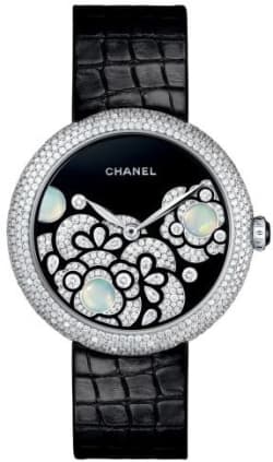 Chanel Unveils The Mademoiselle Privé Camélia, With A Gold, Diamond And  Pearl Embroidered Dial (With Specs And Price)