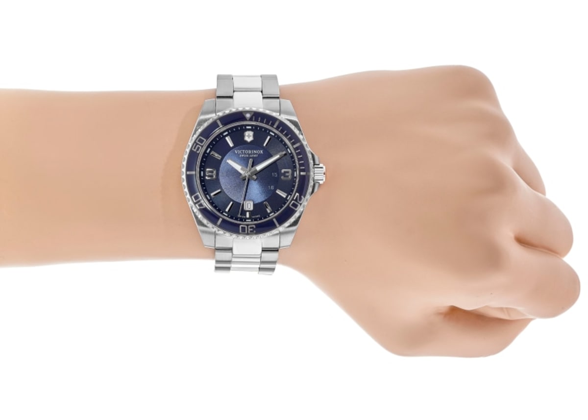 Victorinox Swiss Army Maverick Large Men's Watch 241602