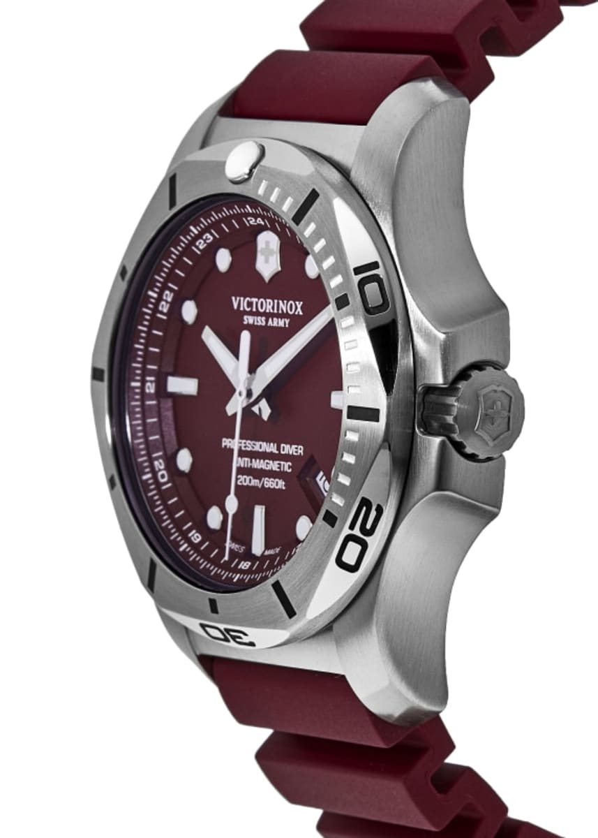 Victorinox inox clearance red