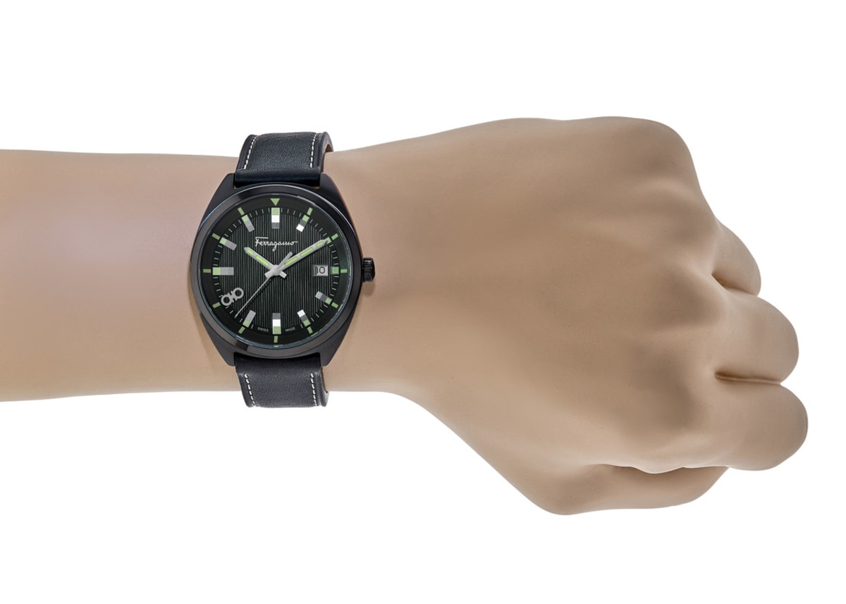 Salvatore Ferragamo Evolution 40mm Black Dial Leather Strap Salvatore Ferragamo Evolution 40mm Black Dial Leather Strap