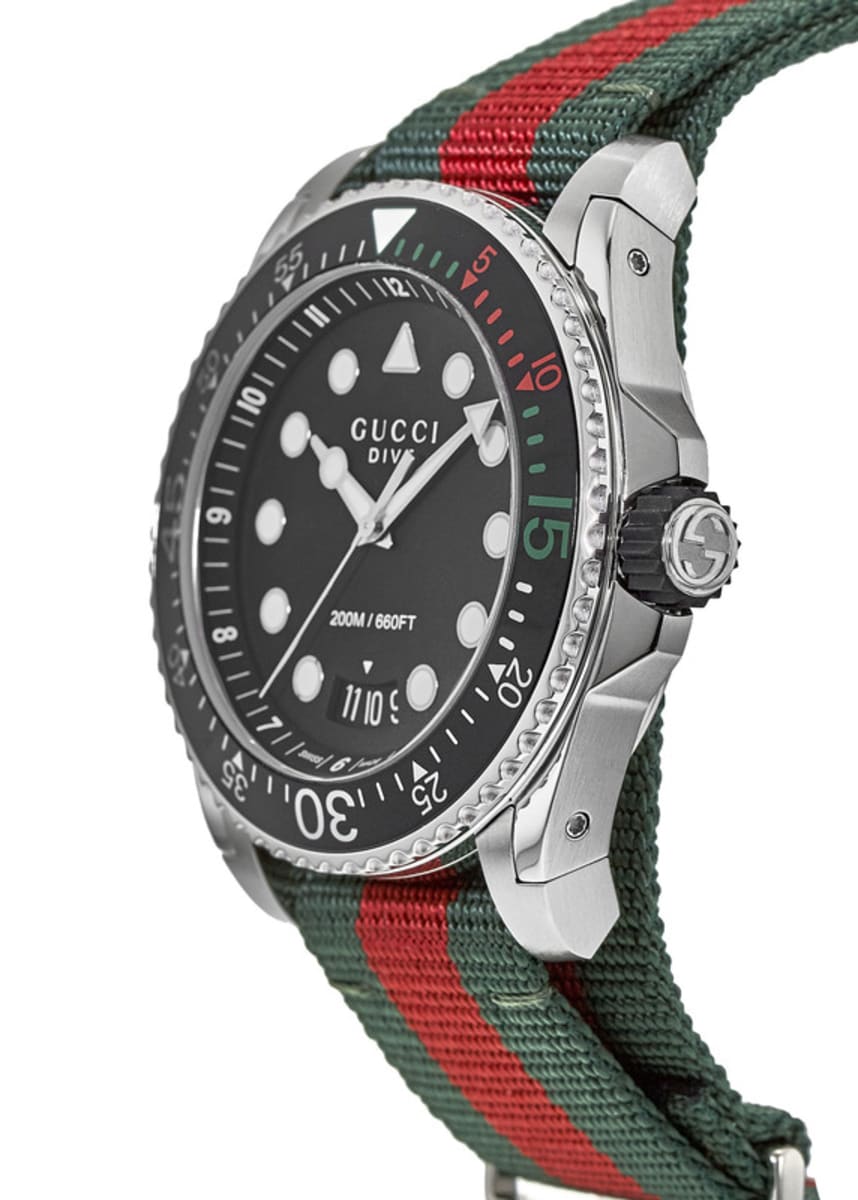 Gucci Dive Black Dial Green and Red Nylon Fabric Strap Men's Watch ...