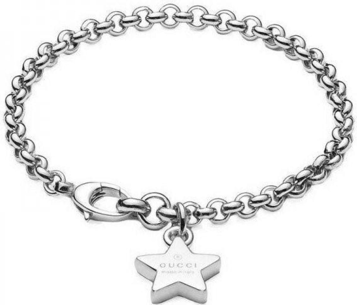 Gucci Trademark Engraved Charm Bracelet