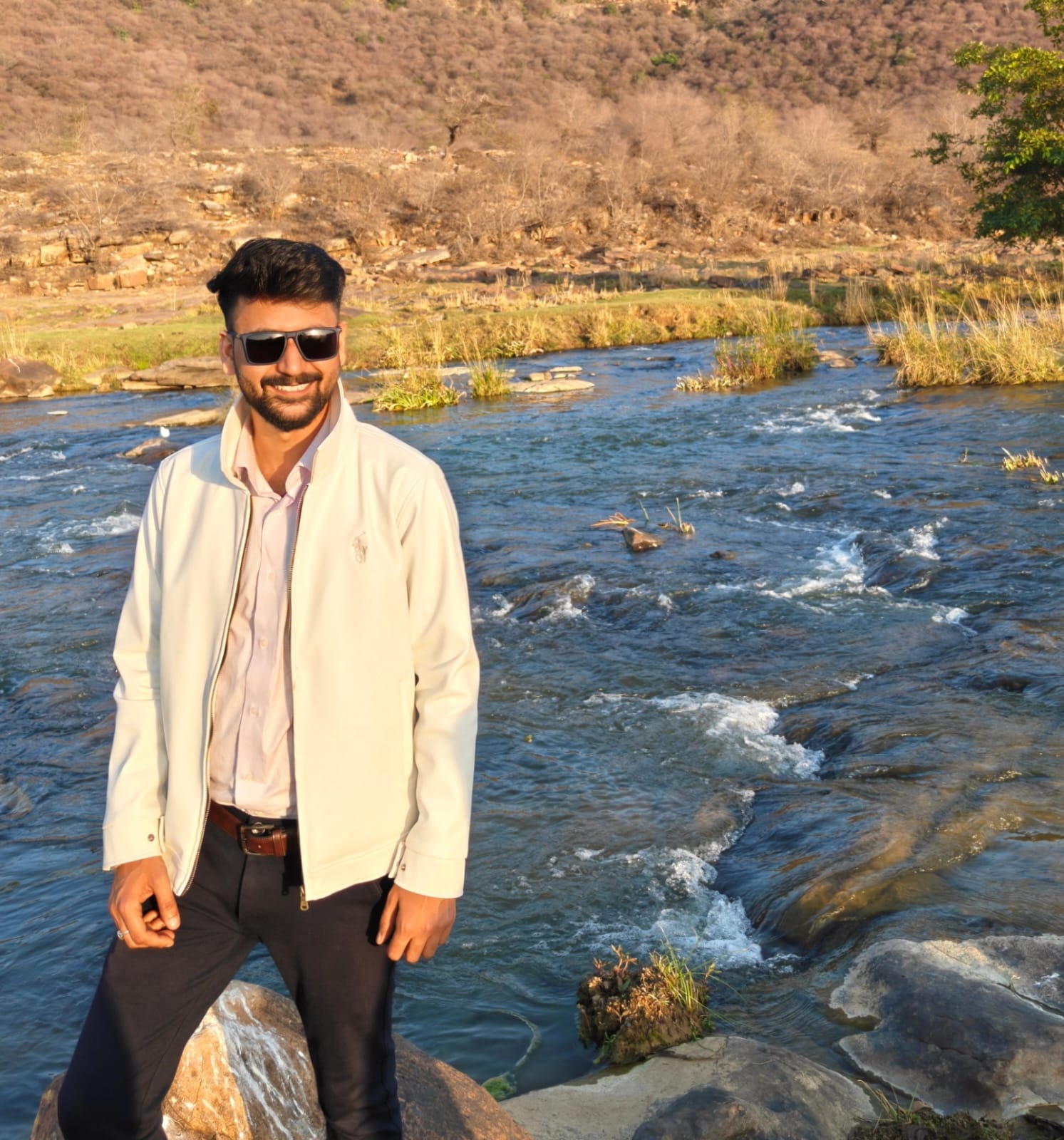 Dr Anurag Sharma(MBBS)